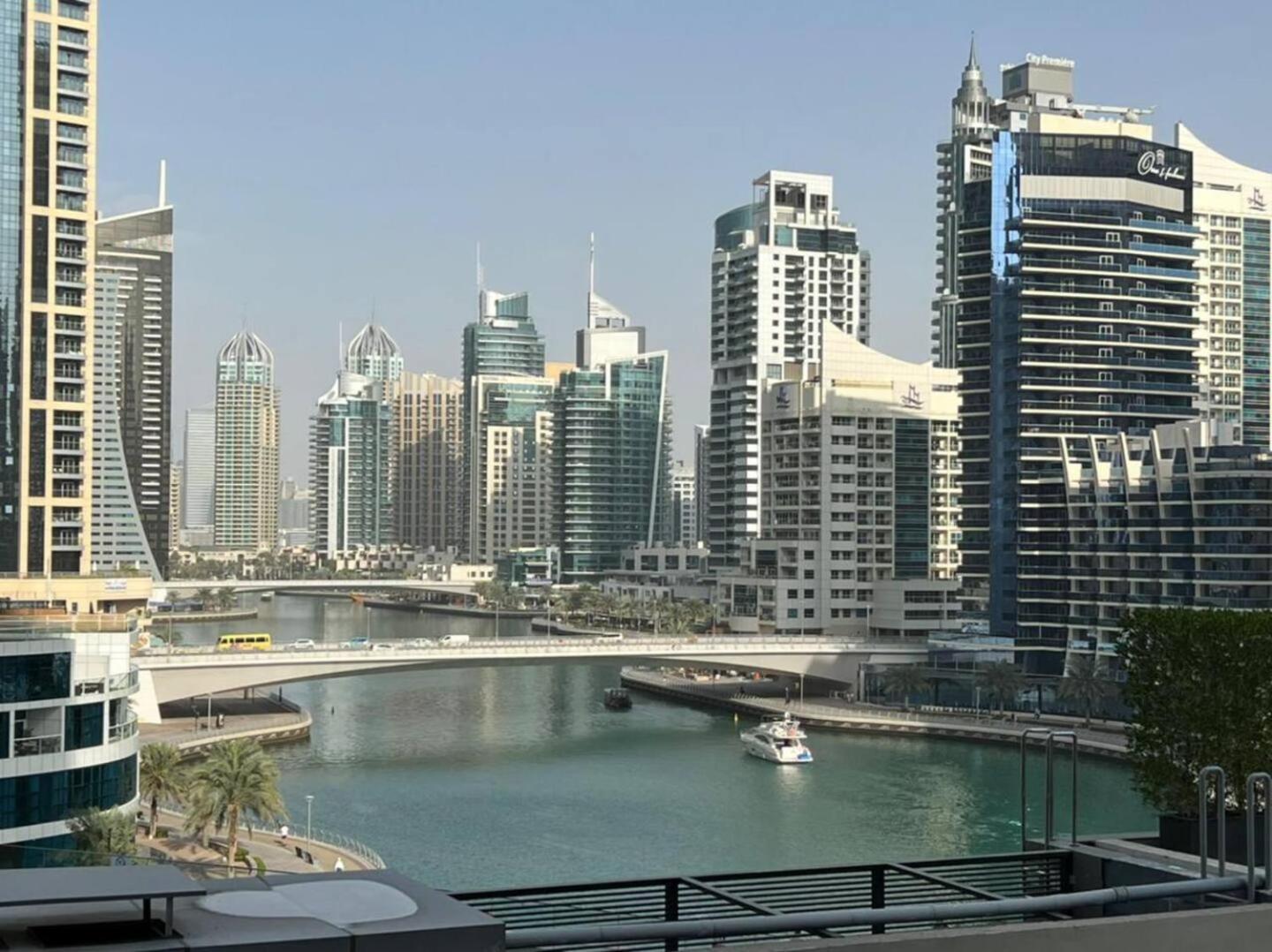 Luxurious 1 Bedroom Apartment In The Dubai Marina! Buitenkant foto