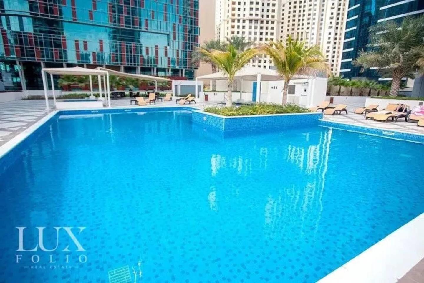 Luxurious 1 Bedroom Apartment In The Dubai Marina! Buitenkant foto