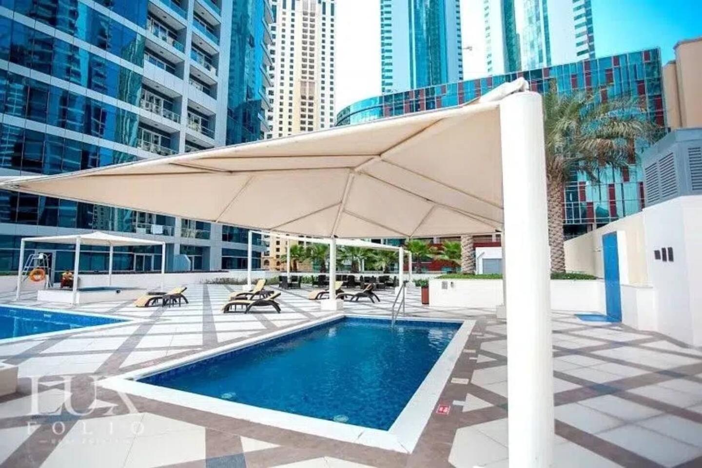Luxurious 1 Bedroom Apartment In The Dubai Marina! Buitenkant foto
