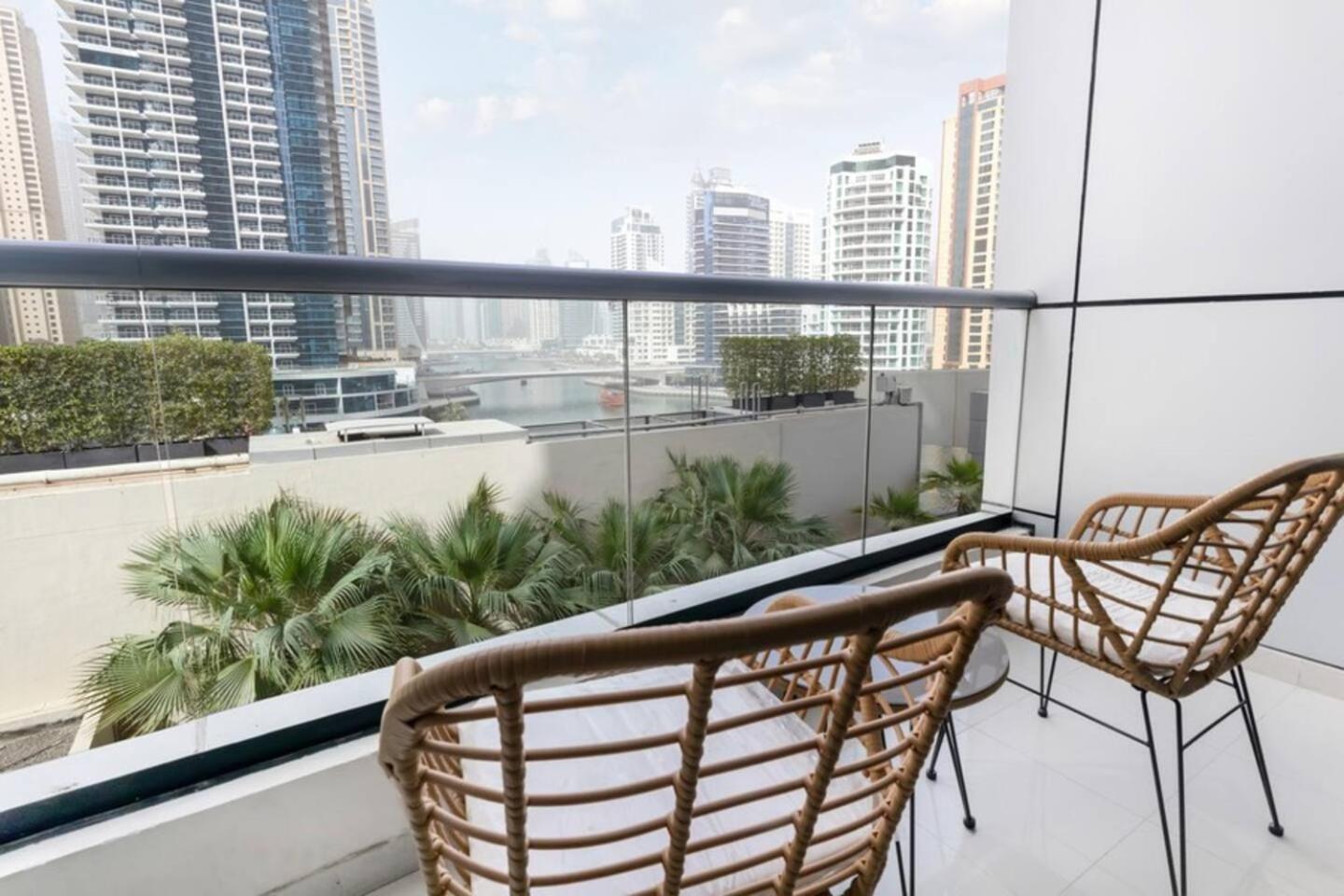 Luxurious 1 Bedroom Apartment In The Dubai Marina! Buitenkant foto